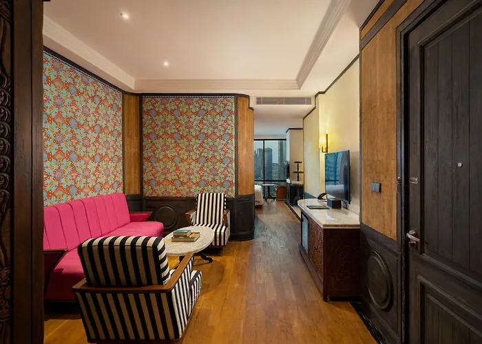 Orient Jakarta, A Royal Hideaway